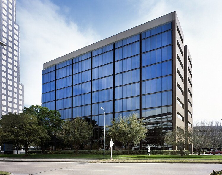 5851 San Felipe St, Houston, TX for lease - Building Photo - Image 1 of 6