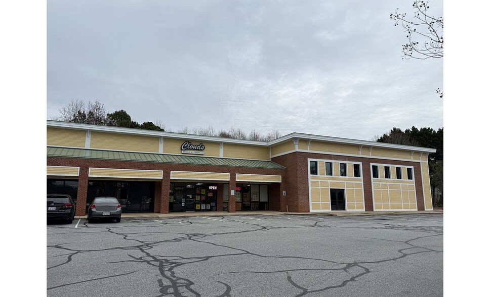 6310 Old Oak Ridge Rd, Greensboro, NC for lease - Building Photo - Image 2 of 4