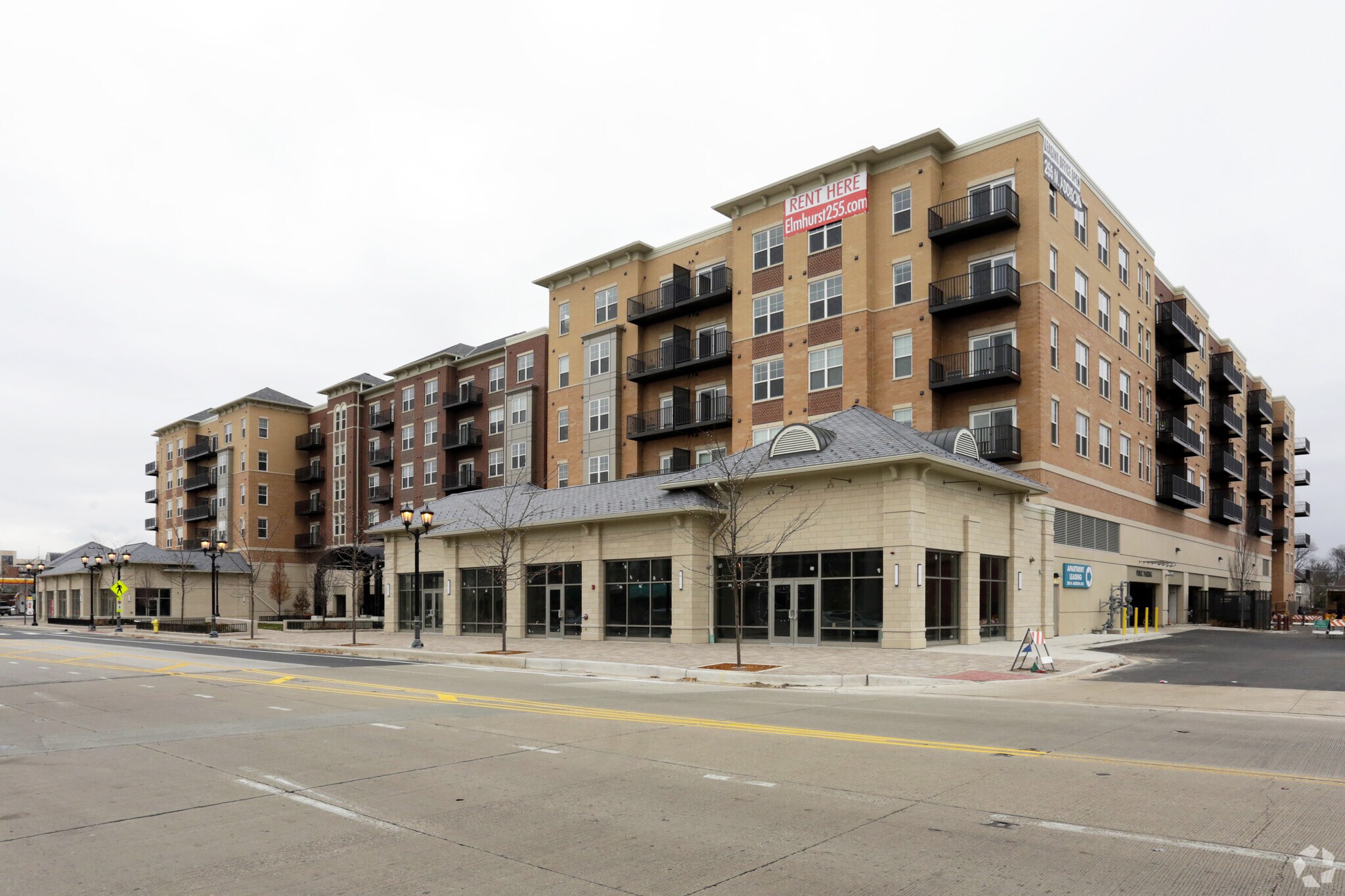 242-272 N York St, Elmhurst, IL for sale Primary Photo- Image 1 of 1