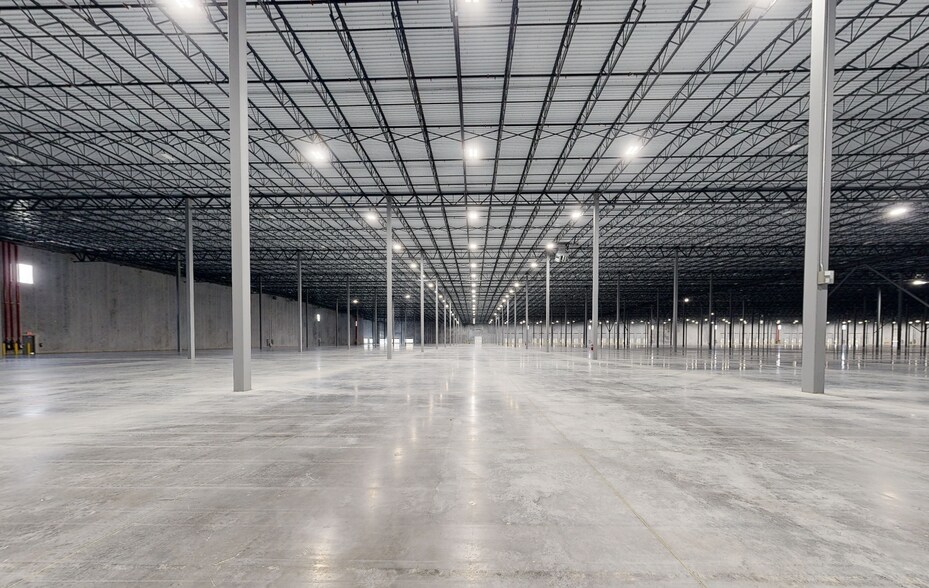 16422 National Pike, Hagerstown, MD for lease - Building Photo - Image 2 of 8