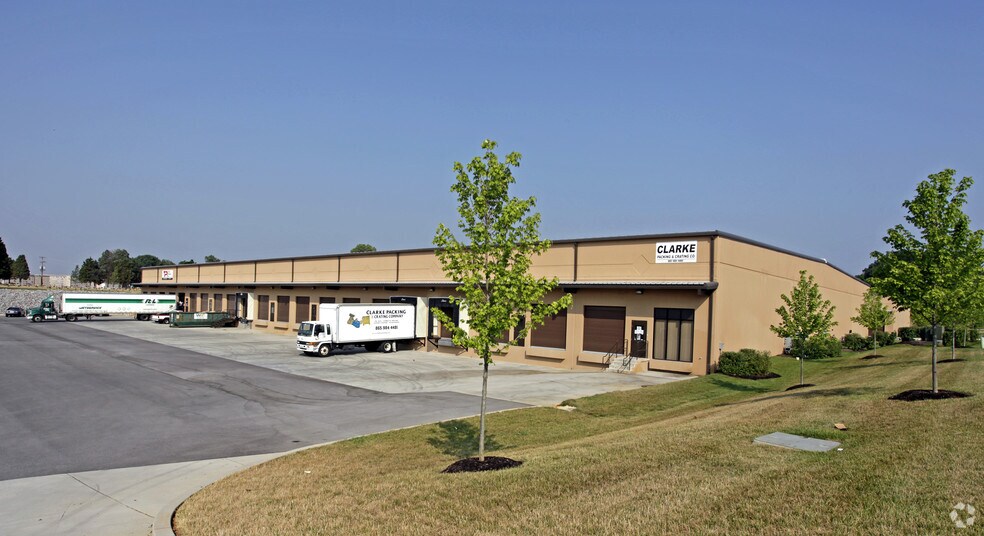 3311 N Park Blvd, Alcoa, TN for lease - Building Photo - Image 2 of 2
