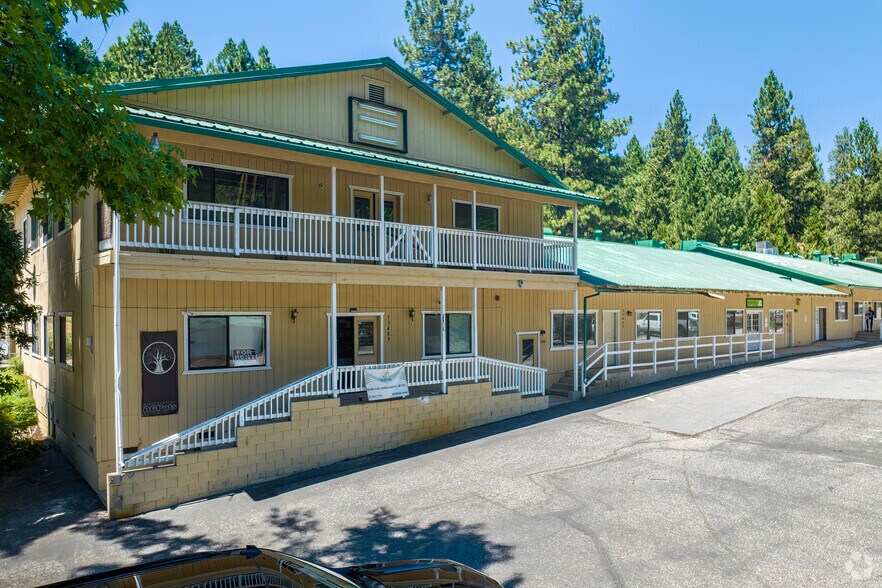 13481 Colfax Hwy, Grass Valley, CA 95945 Grass Valley Strip Mall