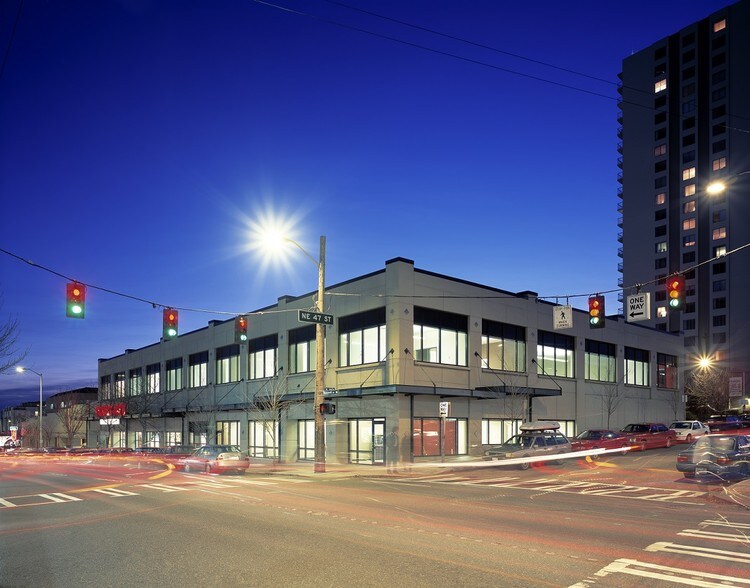 4555 Roosevelt Way NE, Seattle, WA for sale - Building Photo - Image 1 of 1