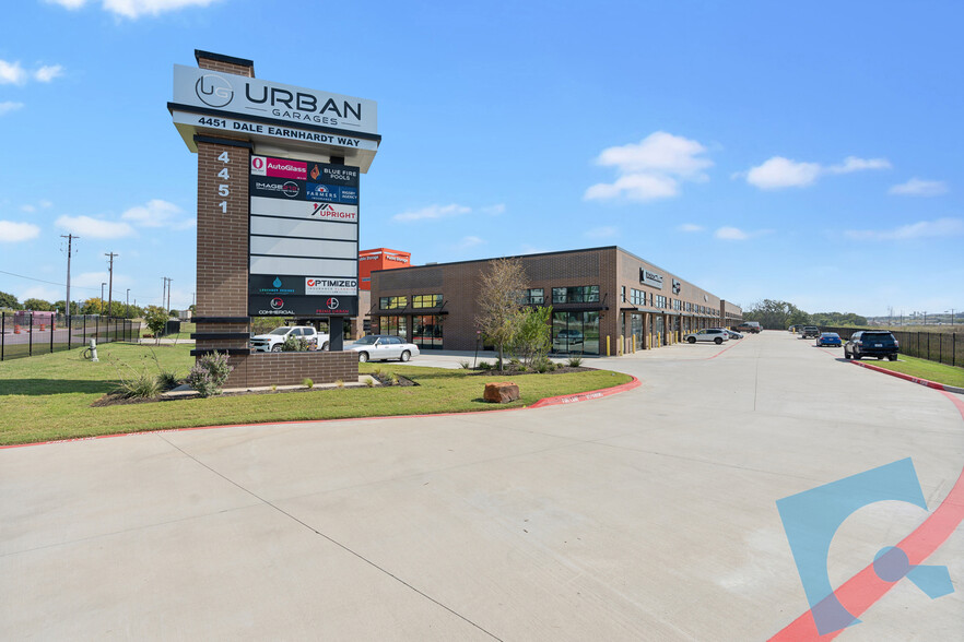 4451 Dale Earnhardt Way, Northlake, TX for lease - Building Photo - Image 1 of 9