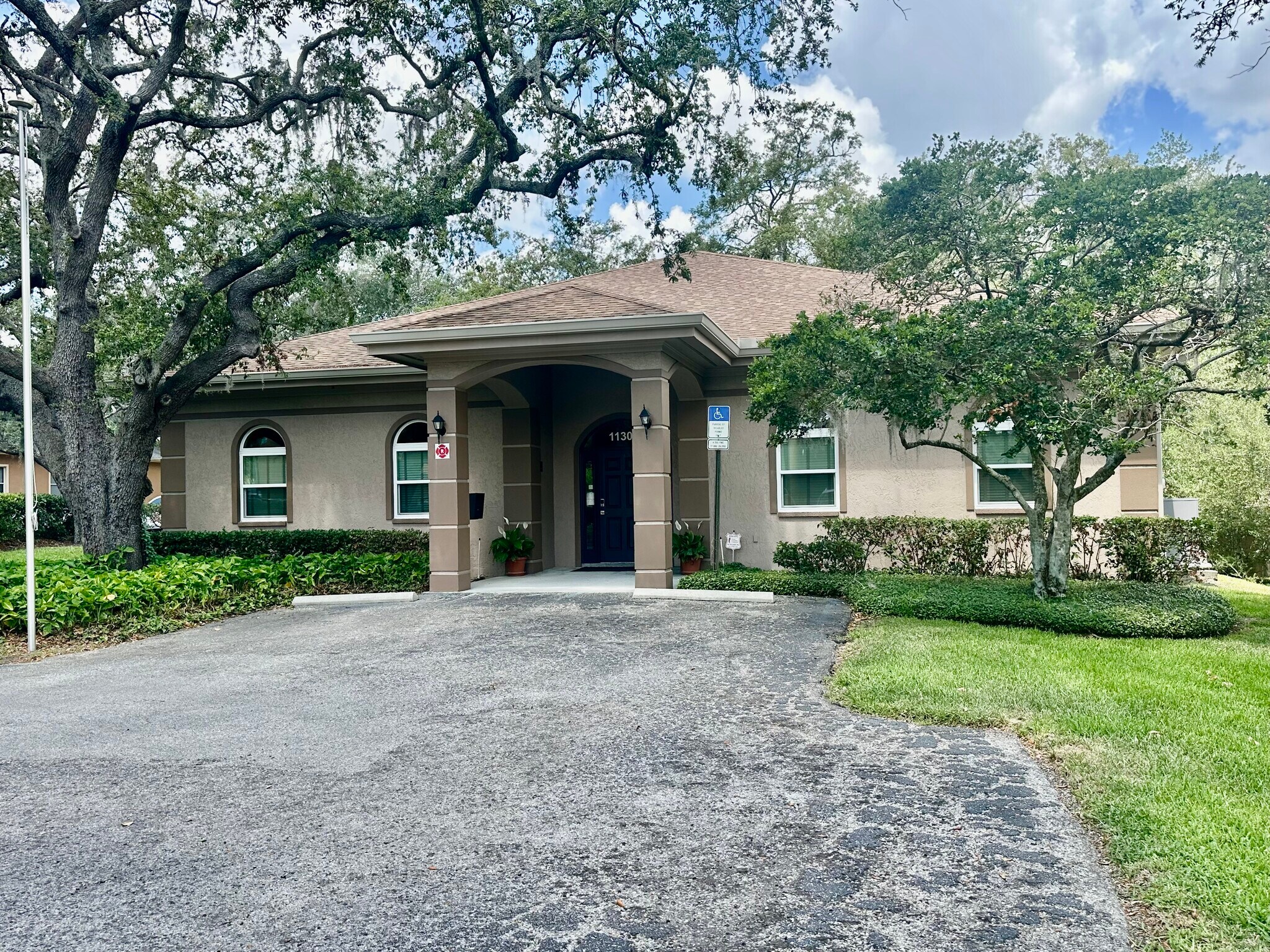 11308 N 53rd St, Temple Terrace, FL for sale Primary Photo- Image 1 of 1