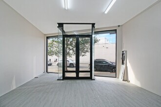 1000 Flushing Ave, Brooklyn, NY for lease Interior Photo- Image 2 of 9