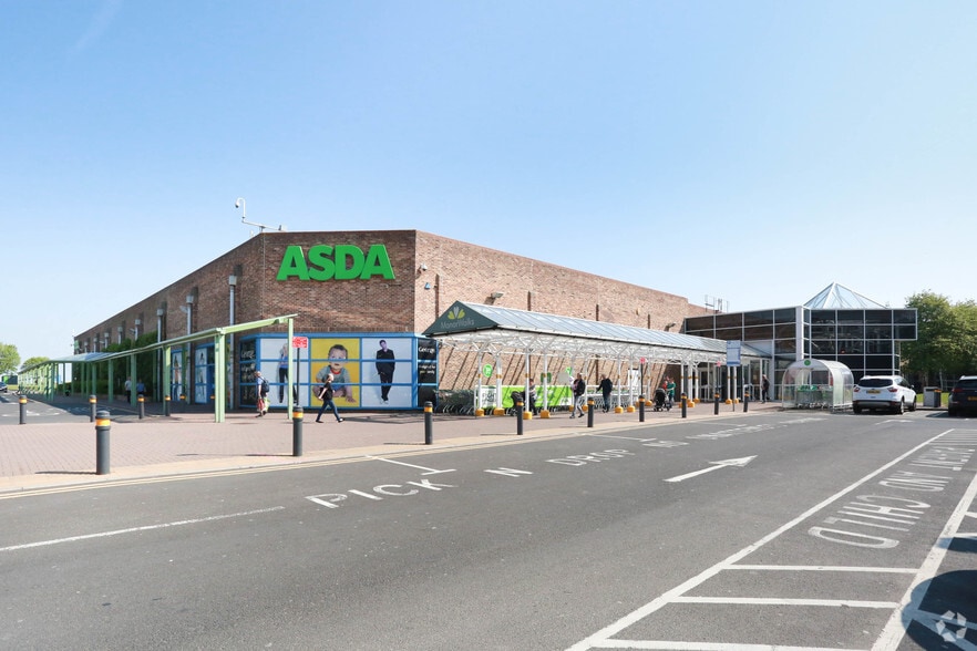Manor Walks, Cramlington for lease - Building Photo - Image 1 of 5