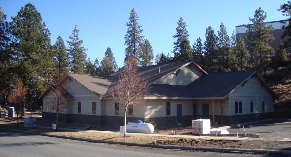 1715 SW Chandler Ave, Bend, OR for lease - Building Photo - Image 2 of 12