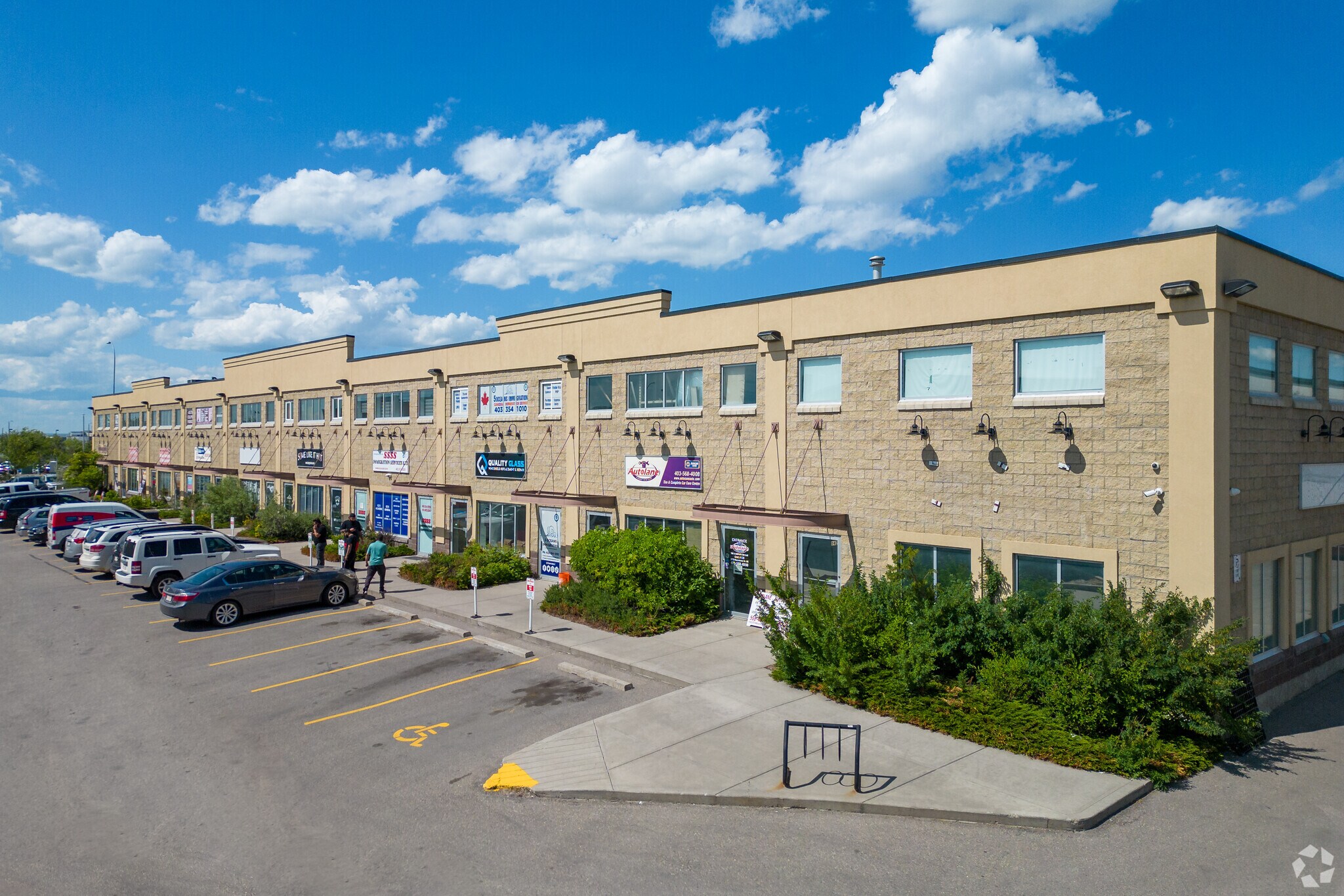 3770 Westwinds Dr NE, Calgary, AB for sale Primary Photo- Image 1 of 1