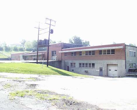 100 W 10th St, Washington, MO for lease - Building Photo - Image 1 of 2