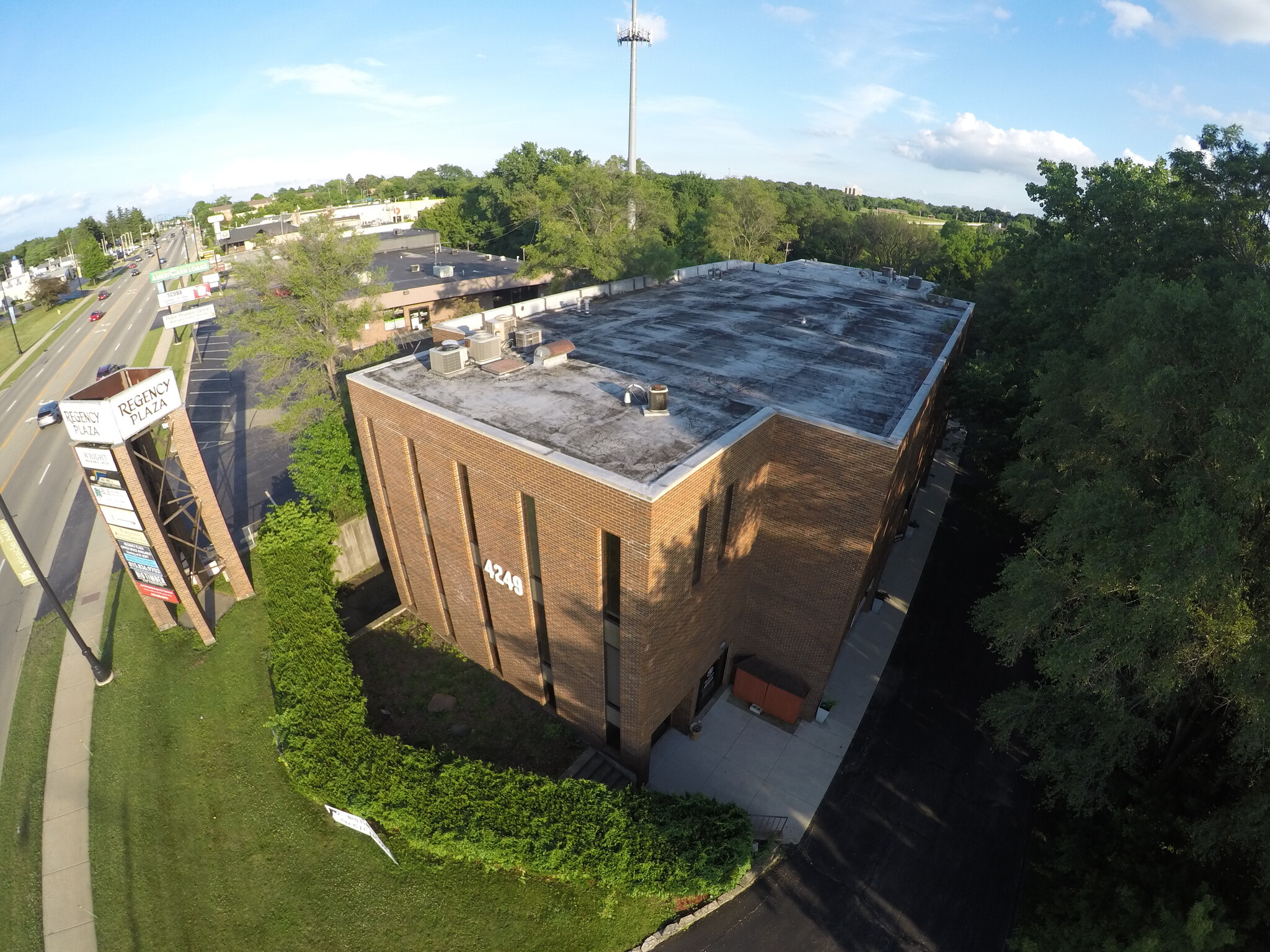 4249 E State St, Rockford, IL for sale Building Photo- Image 1 of 1