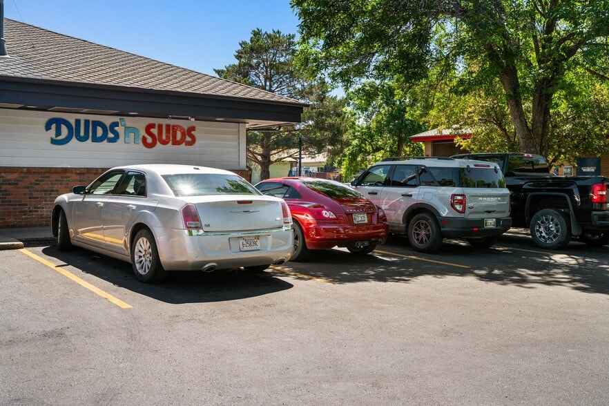 2 Iconic Bozeman Businesses portfolio of 2 properties for sale on LoopNet.com - Building Photo - Image 3 of 128