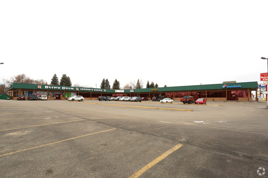 1524 S Broadway, Minot, ND for sale - Primary Photo - Image 1 of 1