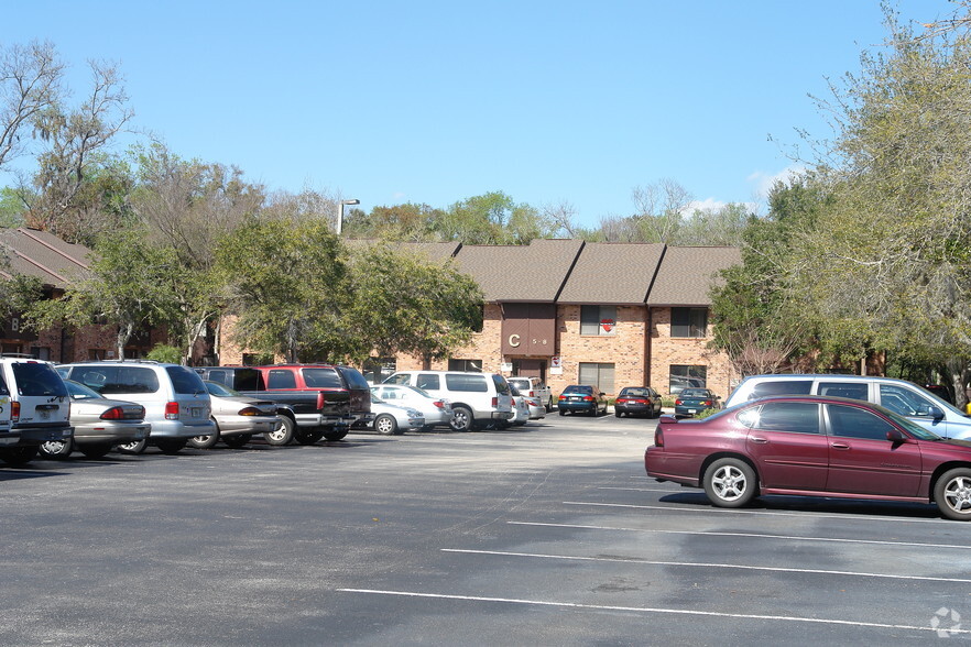 555 W Granada Blvd, Ormond Beach, FL for lease - Building Photo - Image 1 of 3