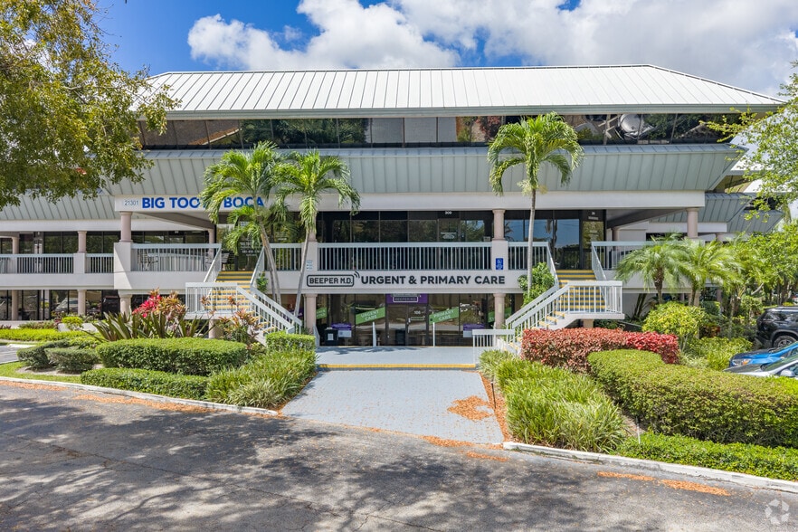 21301 Powerline Rd, Boca Raton, FL for lease - Building Photo - Image 3 of 9
