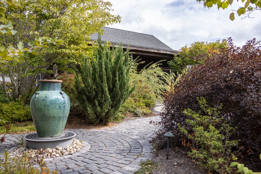 47 Tuckertown Rd, Wakefield, RI for sale - Building Photo - Image 3 of 13