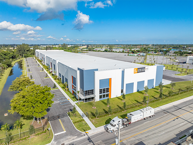 3055 Burris Rd, Davie, FL for lease - Building Photo - Image 3 of 28