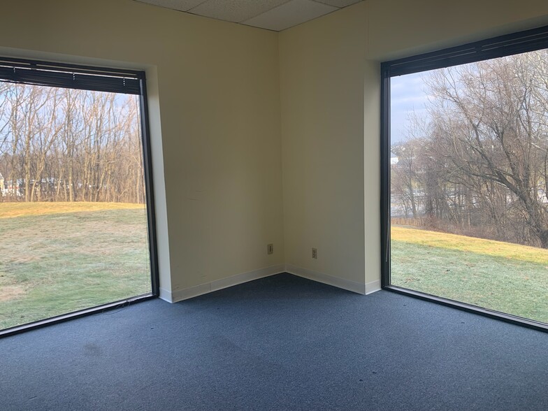 4000 Vine St, Middletown, PA for lease - Interior Photo - Image 2 of 6