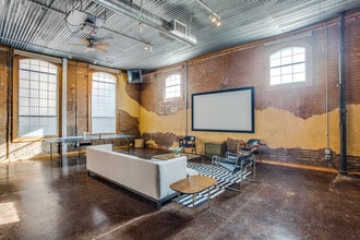 4312 Elm St, Dallas, TX for lease Building Photo- Image 2 of 6