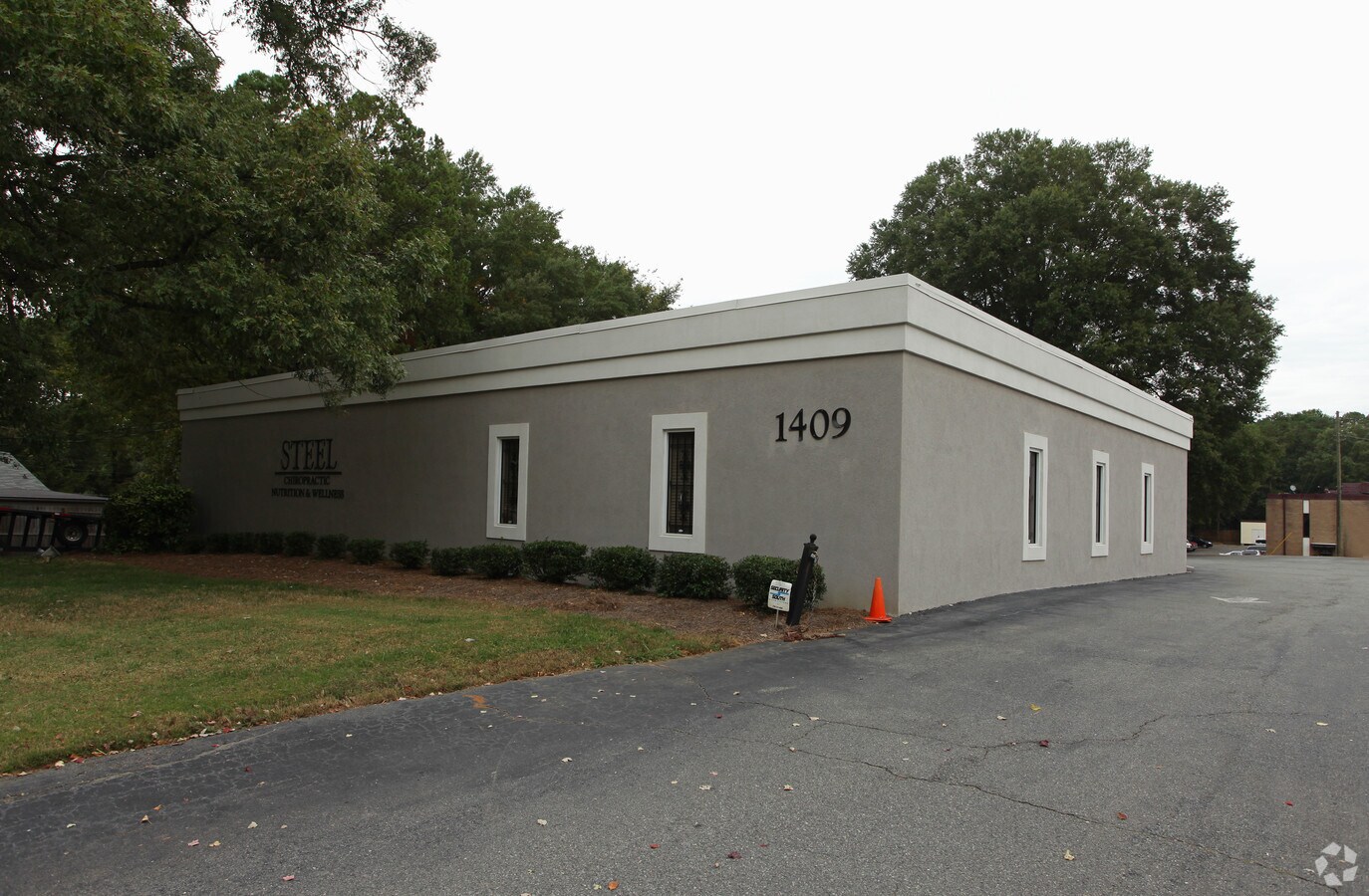 1409 Pierson Dr, Charlotte, NC 28205