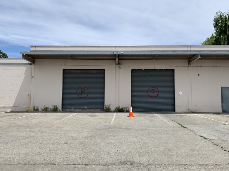 2400 Filbert St, Oakland, CA for lease - Building Photo - Image 2 of 11