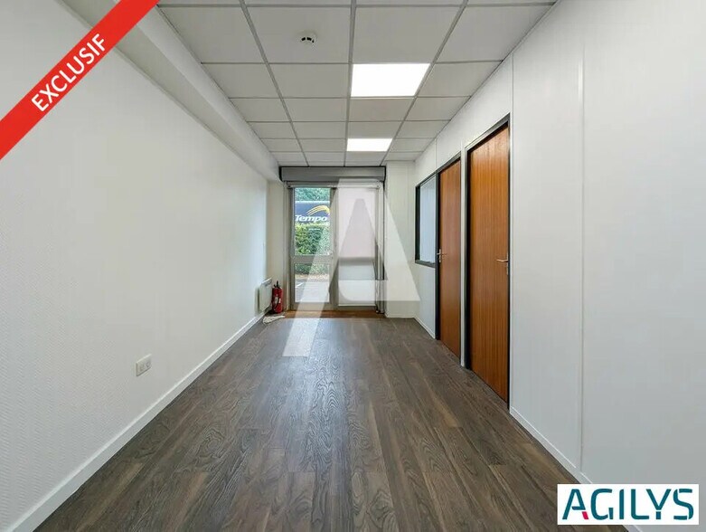 Flex in Massy for sale - Interior Photo - Image 2 of 12