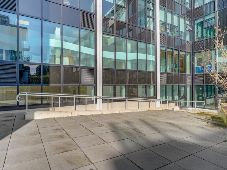 1105 Pandora Ave, Victoria, BC for sale - Building Photo - Image 3 of 4