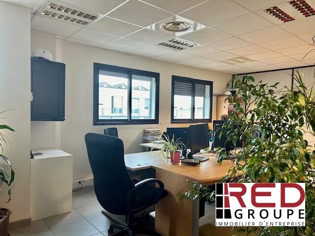 20 Rue Topaze, Éguilles for sale - Building Photo - Image 2 of 6