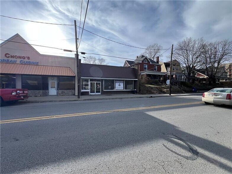 3211 4th Ave, Beaver Falls, PA for lease - Building Photo - Image 2 of 9