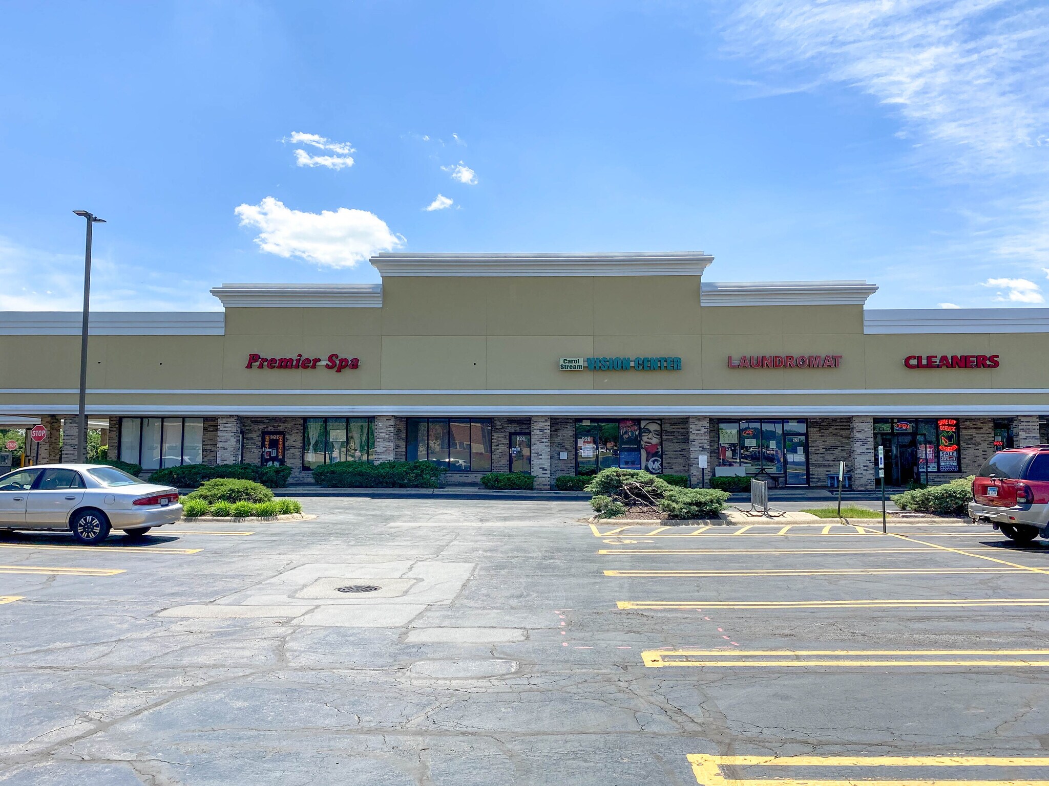 904994 W Army Trail Rd, Carol Stream, IL 60188 County Farm Shopping