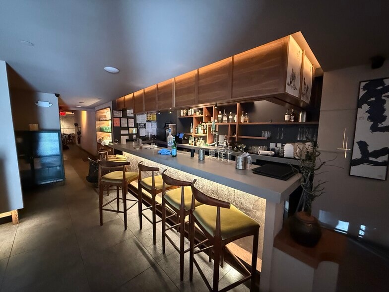 318 Bedford Ave, Brooklyn, NY for lease - Building Photo - Image 3 of 29