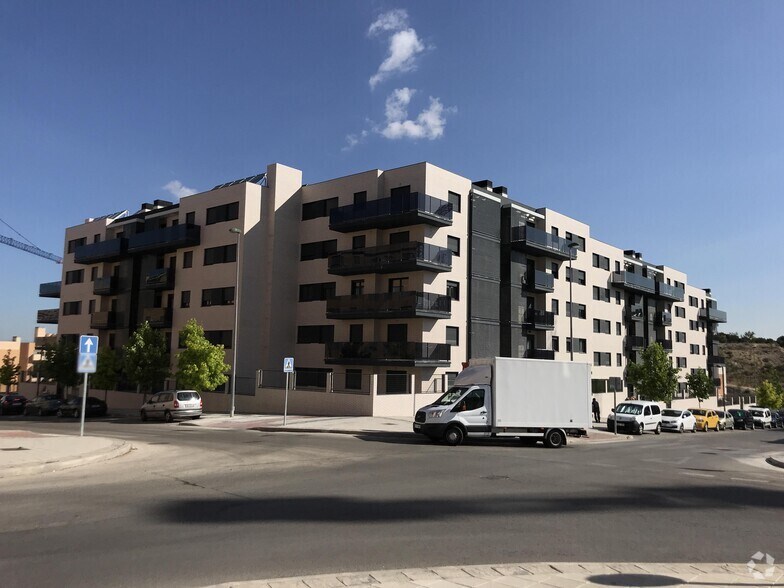 Retail in Arganda del Rey, Madrid for lease - Building Photo - Image 2 of 2