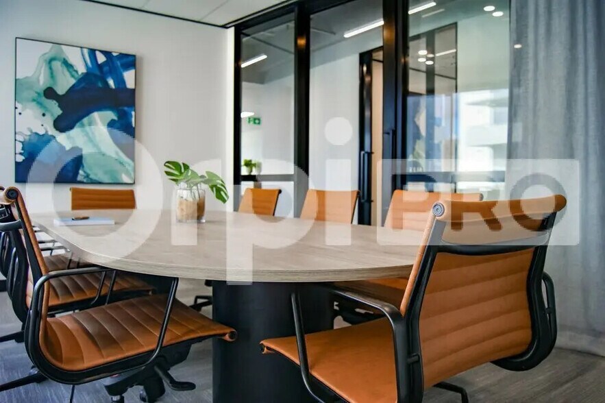 Office in Lunel for sale - Building Photo - Image 2 of 5