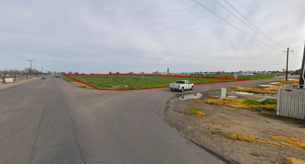 604 Willmott Ave, Los Banos, CA for sale - Building Photo - Image 2 of 5