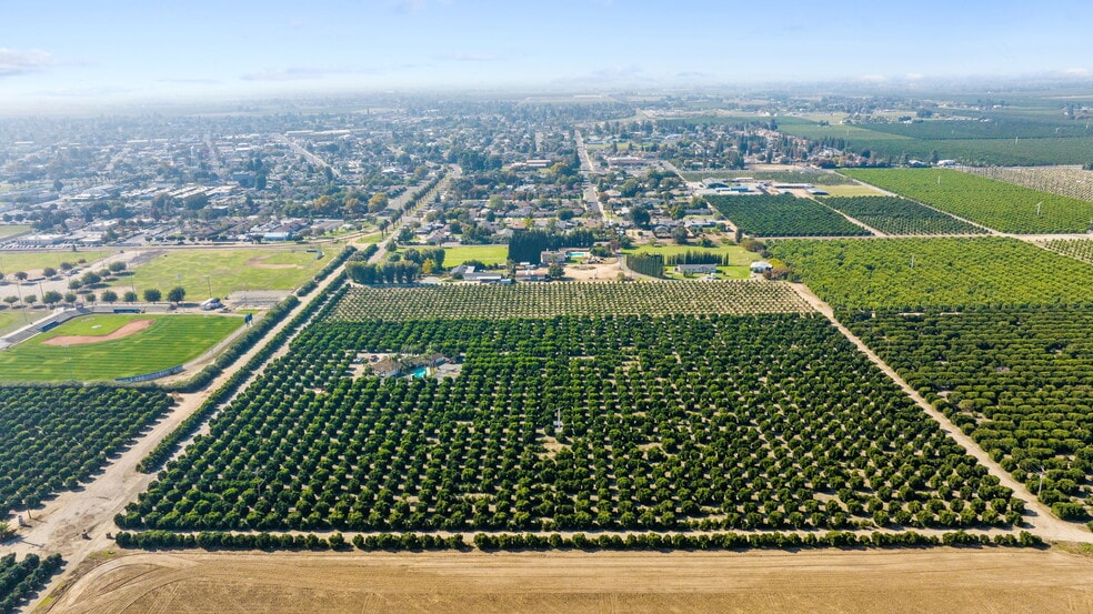 1435 Palm dr, Exeter, CA for sale - Primary Photo - Image 1 of 19