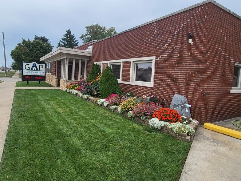 12170 Fort St, Southgate, MI for sale - Building Photo - Image 3 of 14