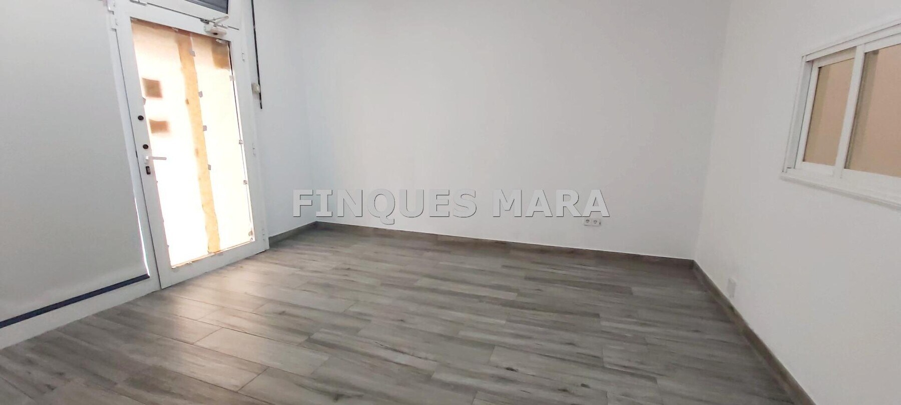 Sant Boi de Llobregat, BAR 08830 -  -  - Interior Photo - Image 1 of 5