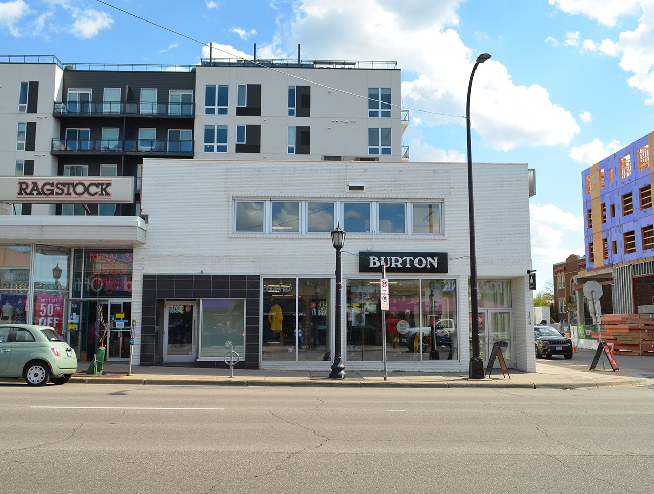 1439 W Lake St, Minneapolis, MN for lease Building Photo- Image 1 of 4