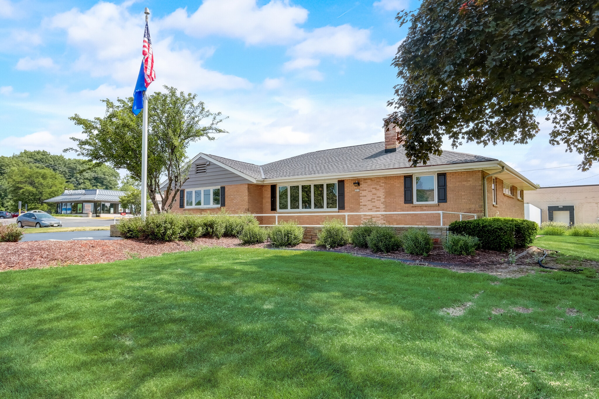 2810 S Calhoun Rd, New Berlin, WI for sale Building Photo- Image 1 of 1