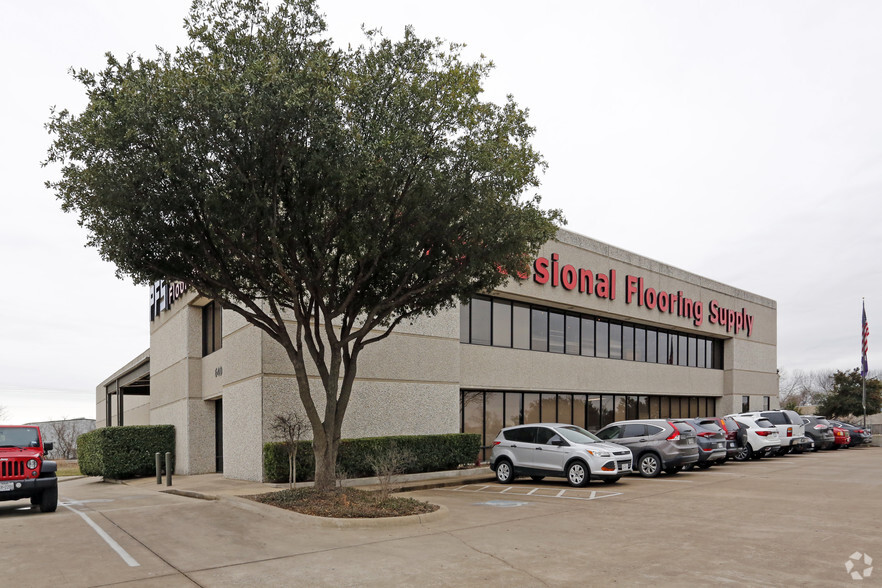 6400 Airport Fwy, Fort Worth, TX for sale - Primary Photo - Image 1 of 1