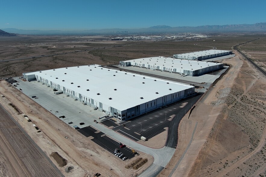I-15 & N Hollywood, North Las Vegas, NV for lease - Aerial - Image 2 of 4