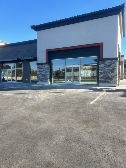 18187 Van Buren Blvd, Riverside, CA for lease - Building Photo - Image 2 of 7