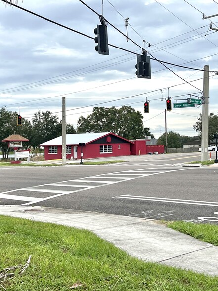 2250 W Orange Blossom Trl, Apopka, FL for lease - Building Photo - Image 1 of 21