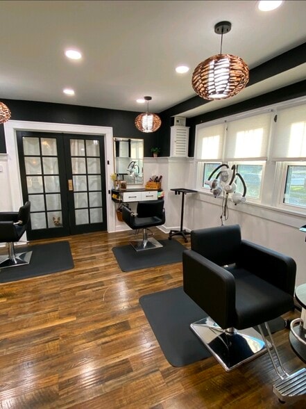 435 E Main St, Brownsburg, IN for sale - Building Photo - Image 2 of 13