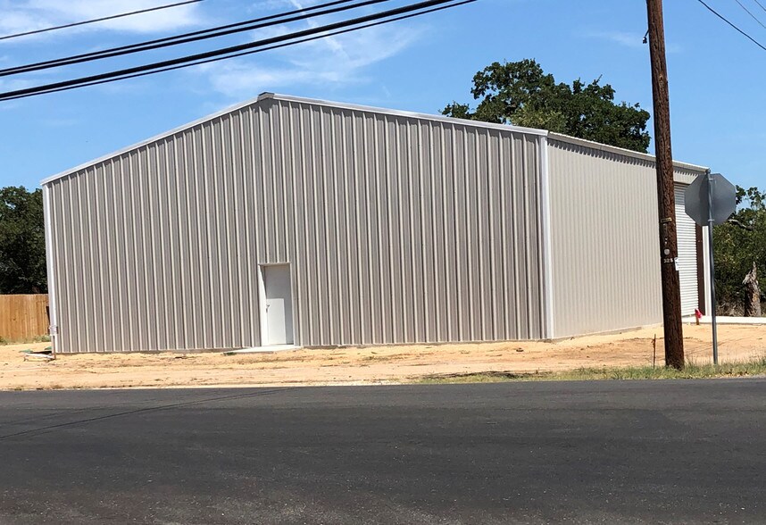 502 N Phillips Ranch Rd, Granite Shoals, TX for sale - Building Photo - Image 1 of 1