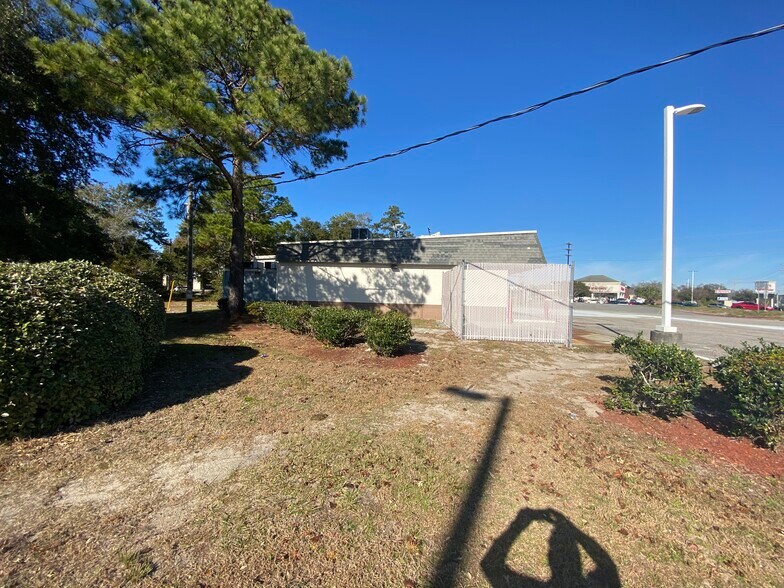 3730 Highway 17, Murrells Inlet, SC for lease - Building Photo - Image 3 of 9