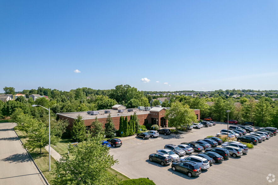 1810 Successful Dr, Fairborn, OH for sale - Aerial - Image 2 of 4