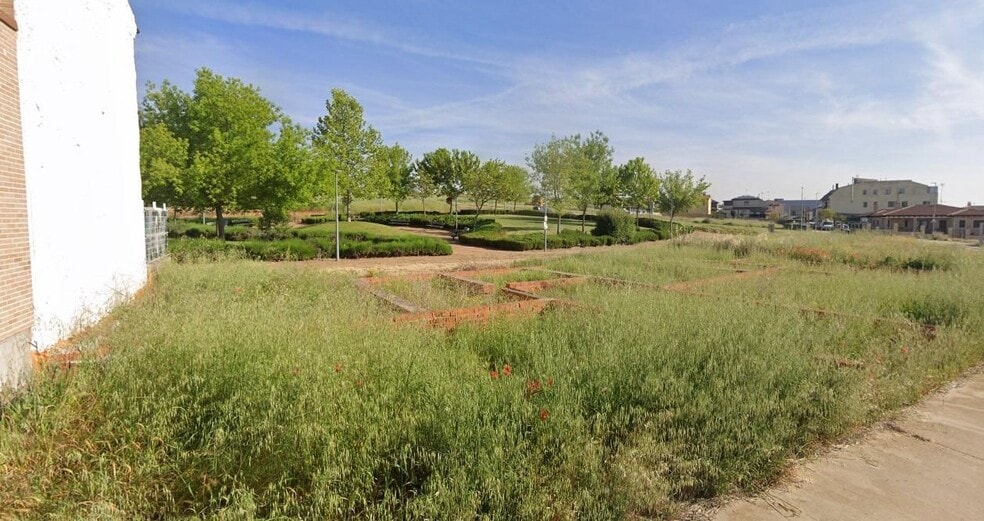 Calle de Mariana Pineda, 8, Aldeatejada, Salamanca for lease - Building Photo - Image 3 of 5