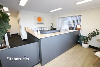 238 Hammond Ave, East Wagga Wagga for lease Interior Photo- Image 1 of 7
