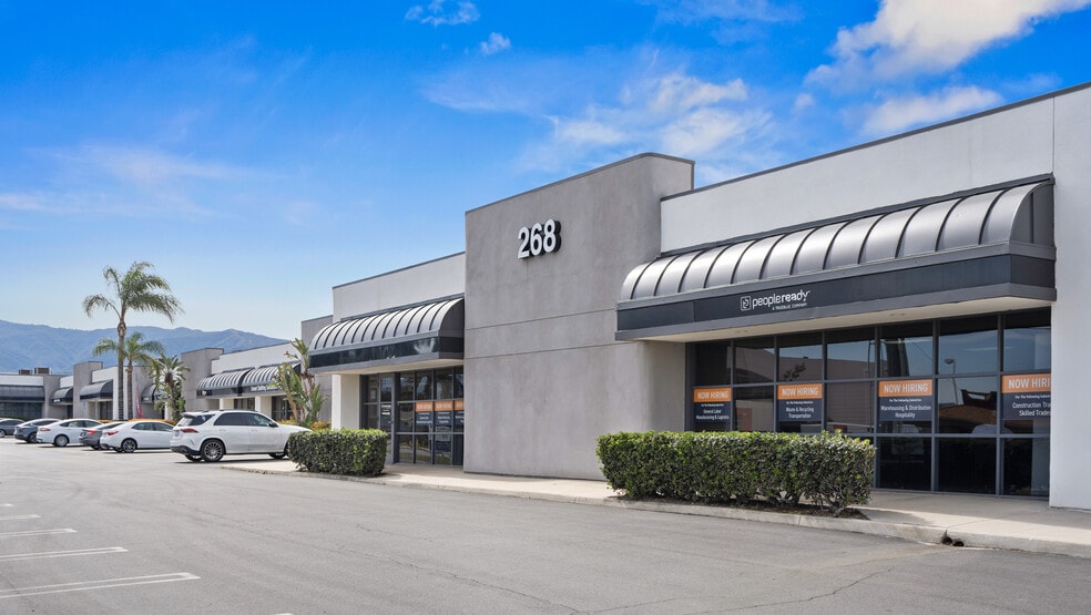 268 N Lincoln Ave, Corona, CA for lease - Primary Photo - Image 1 of 7